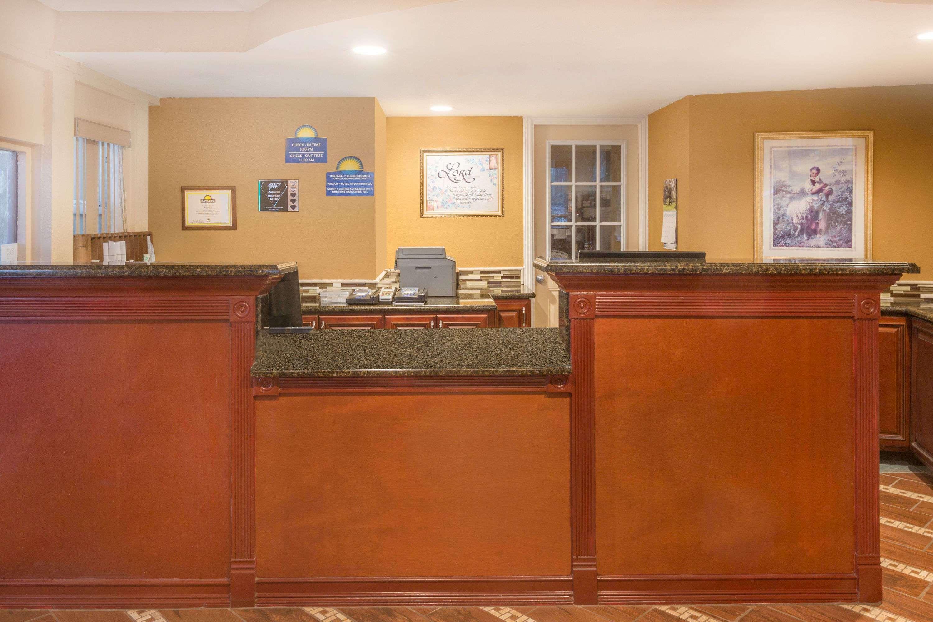 Days Inn By Wyndham King City Luaran gambar